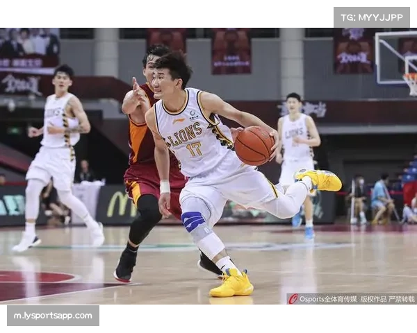 本土中轴线球员承担关键角色 朱辰杰王大雷韦世豪稳固球队架构